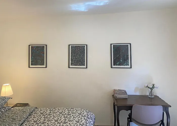 Maison Centre Historique بيت للعطل