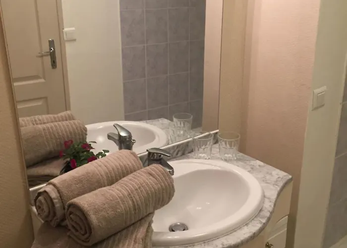 Maison Centre Historique سارلا لا كانيدا